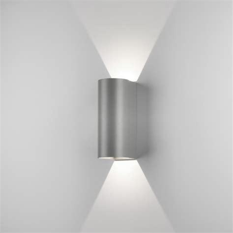 light bulb for gray walls